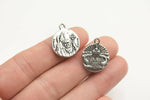 8 Catholic Pope Charms 18x22mm- 51-1568