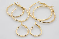 2 pcs Gold Bamboo Hoop Earring Round Twisted Hoop Earring 14K Gold Statement Jewelry for Teen Women Girl