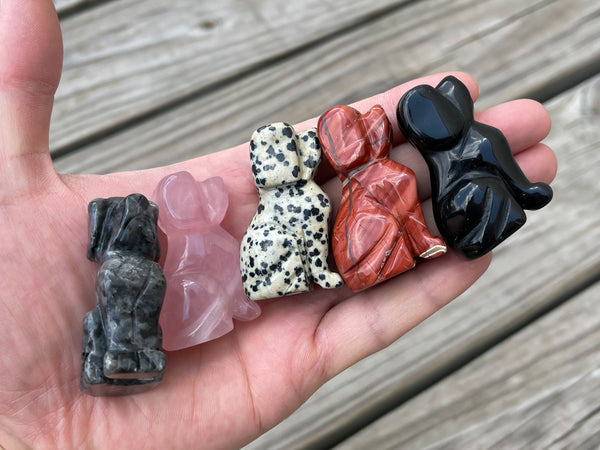 1 Pc Stone Dog Dogs - Dalmatian Jasper Red Jasper Rose Quartz Labradorite Larvikite Onyx Animal Figurine Super Cute about 2"