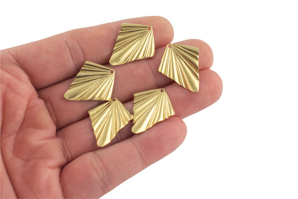 Brass earrings-Earring accessories-Earring pendant-Brass earring charms-Earring connector-Brass jewelry-Wavy Fan shape earrings- 20x25mm