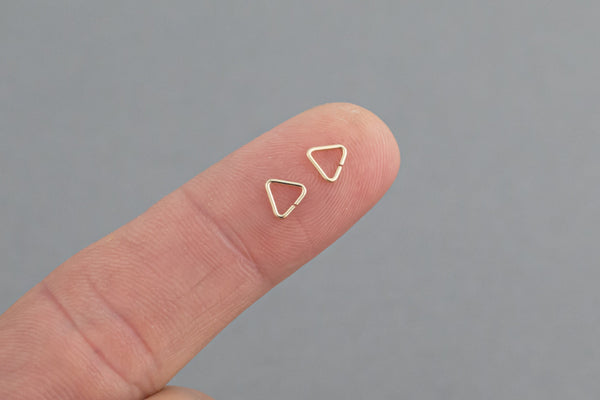 USA Gold Filled Triangle Jump Ring- 22 Gauge- 5mm-14/20 Gold Filled- USA Made- Click and Lock Design- Perfect for Fine Work- 10pcs per order