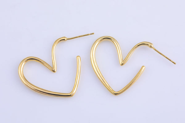 4pc 18kt Gold Earrings Stud Heart Earrings- 4 pcs Per prder- 25mm